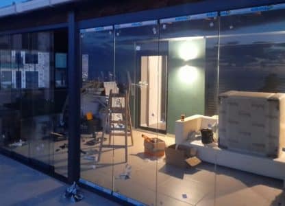 Buca Giyotin Cam, Giyotin Cam Buca, İzmir Buca Giyotin Cam, Buca Giyotin Cam Sistemleri, Giyotin Cam Sistemleri Buca